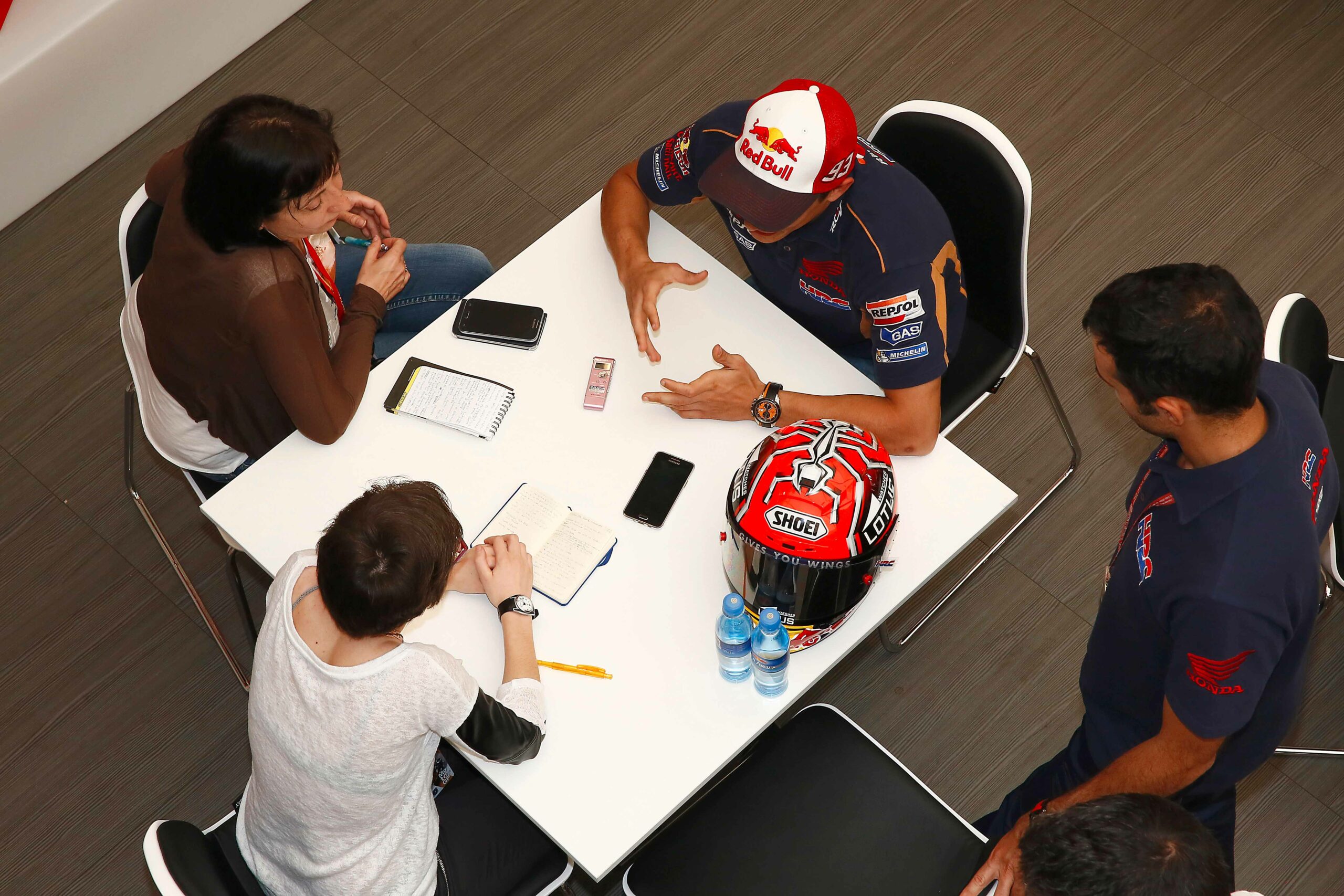 46-marc-marquez-93-motogp-repsol-honda-prensa