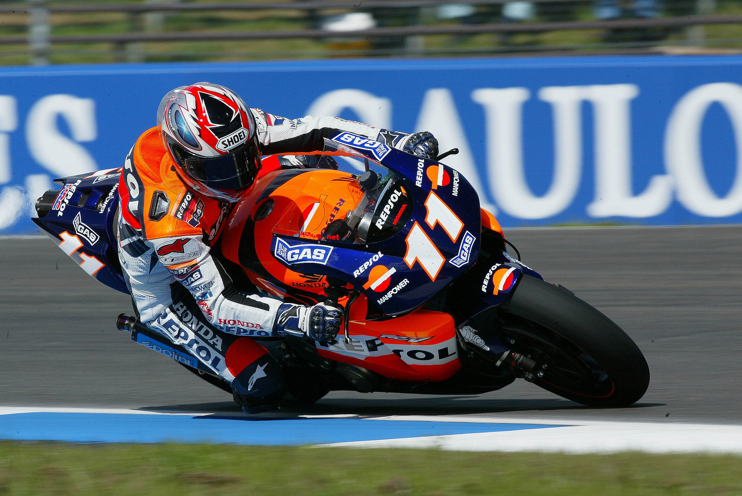 Tohru Ukawa con Honda en 2002