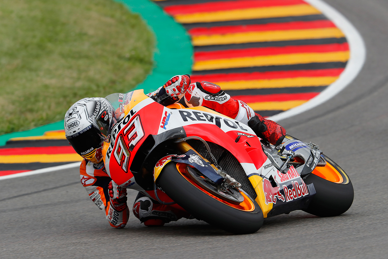Marc Márquez en Sachsenring rodando con asfalto nuevo