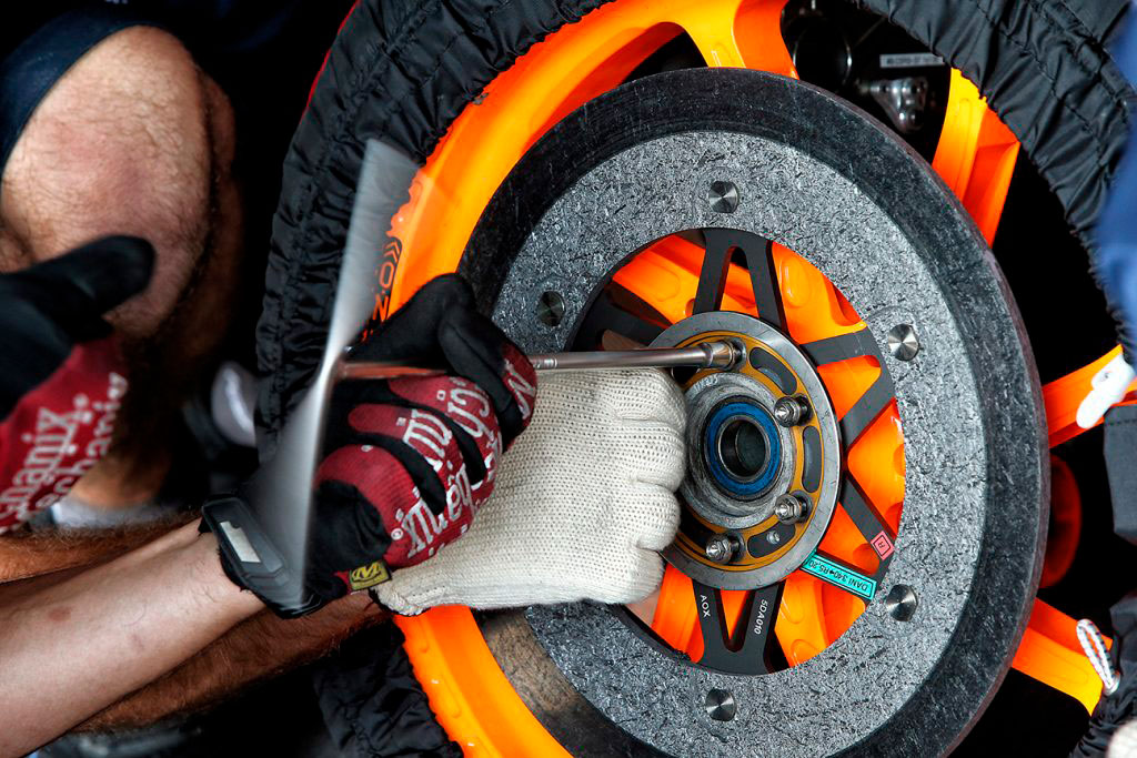 Montaje frenos MotoGP