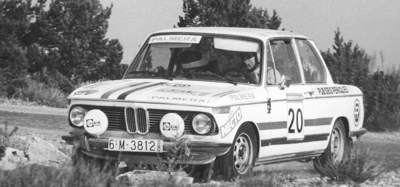 BMW 2002 Ti clásico Repsol