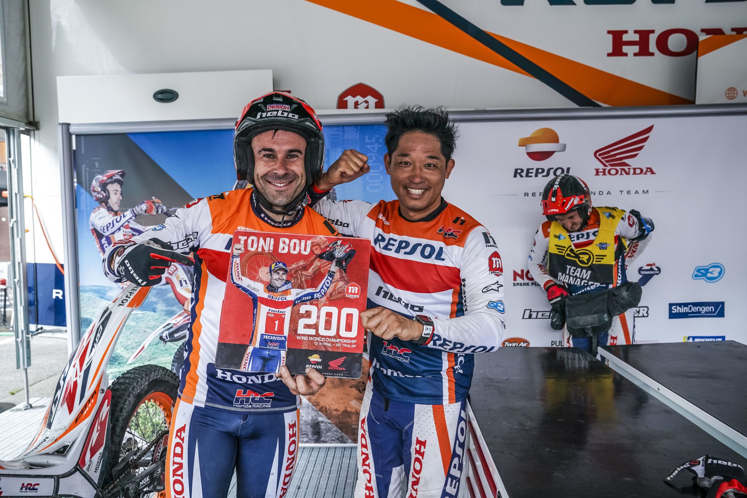 http___repsolmedia.com_repsolmedia_wp-content_uploads_2022_06_RHT22_TrialGP_r4_PODIUM_3914_ps-scaled
