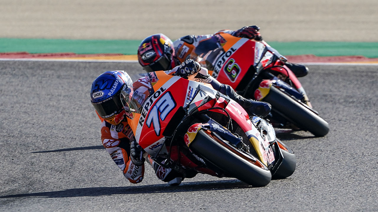 Álex Márquez y Stefan Bradl en Motorland antes del GP de Teruel