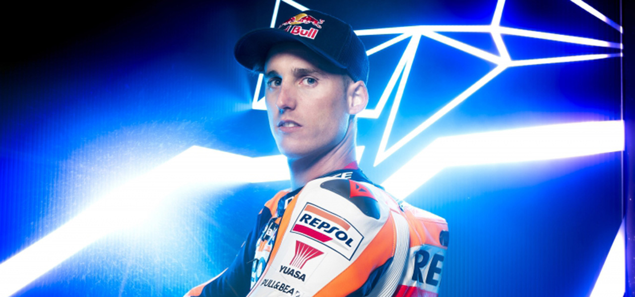 Pol Espargaró posando