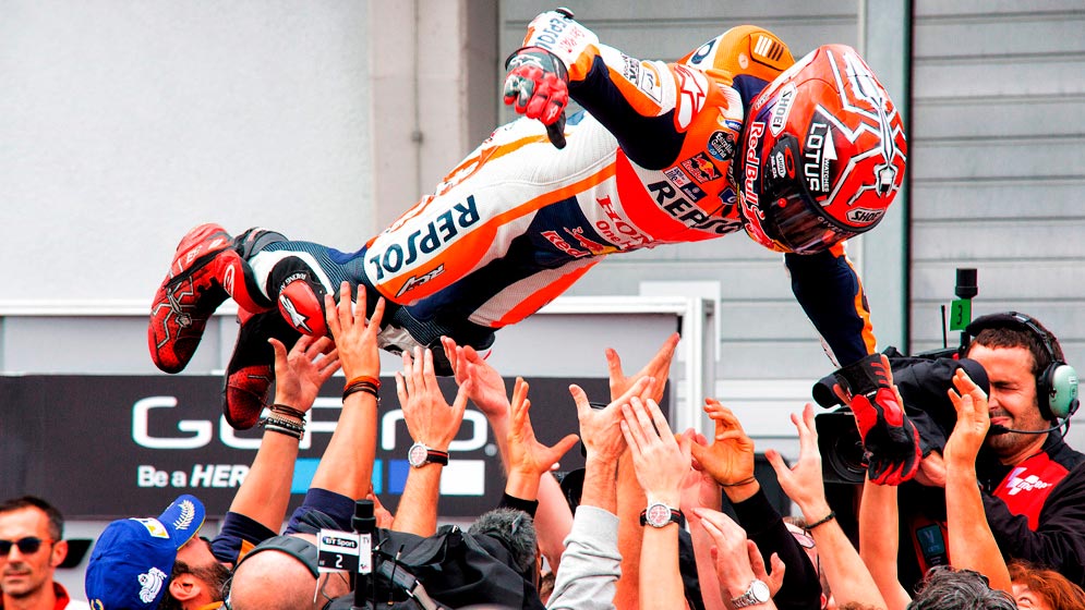 Marc Márquez manteado