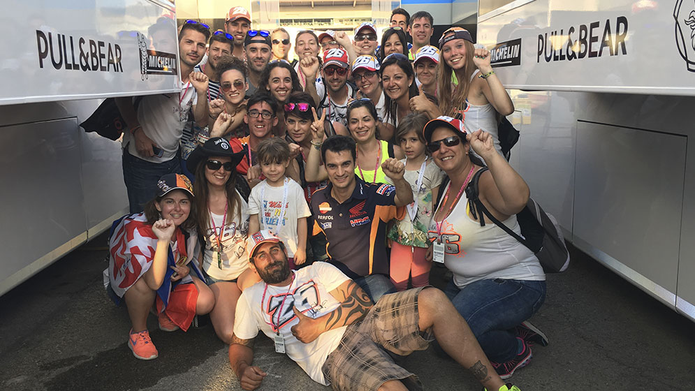 Dani Pedrosa with his fans at Montmeló