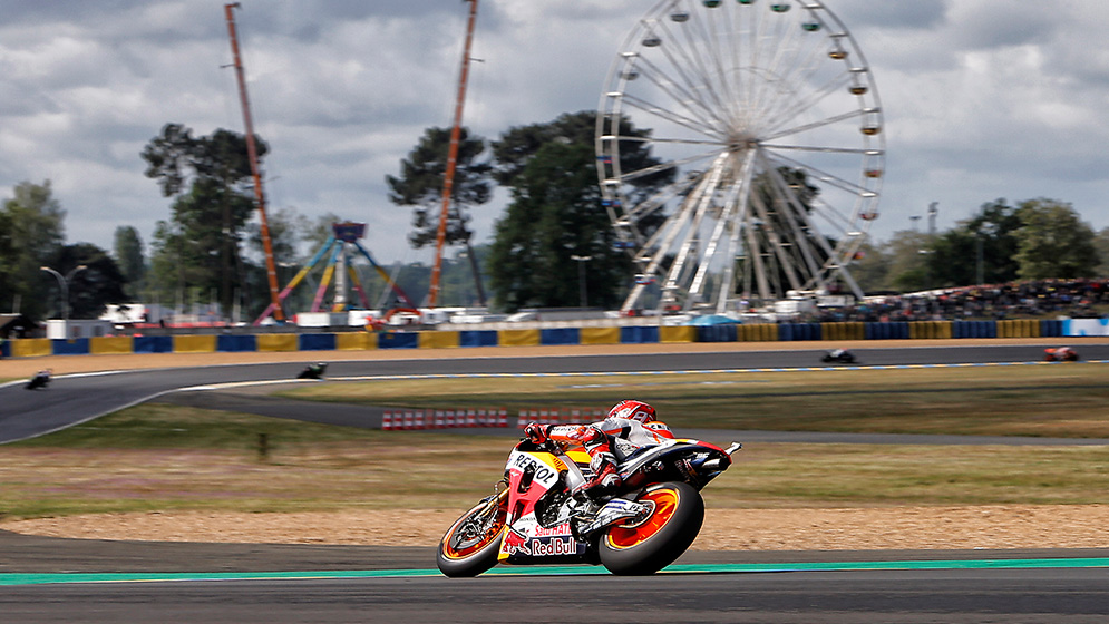 marquez rodando en circuito con noria