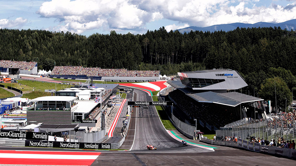 recta de salida del circuito Red Bull Ring en Austria