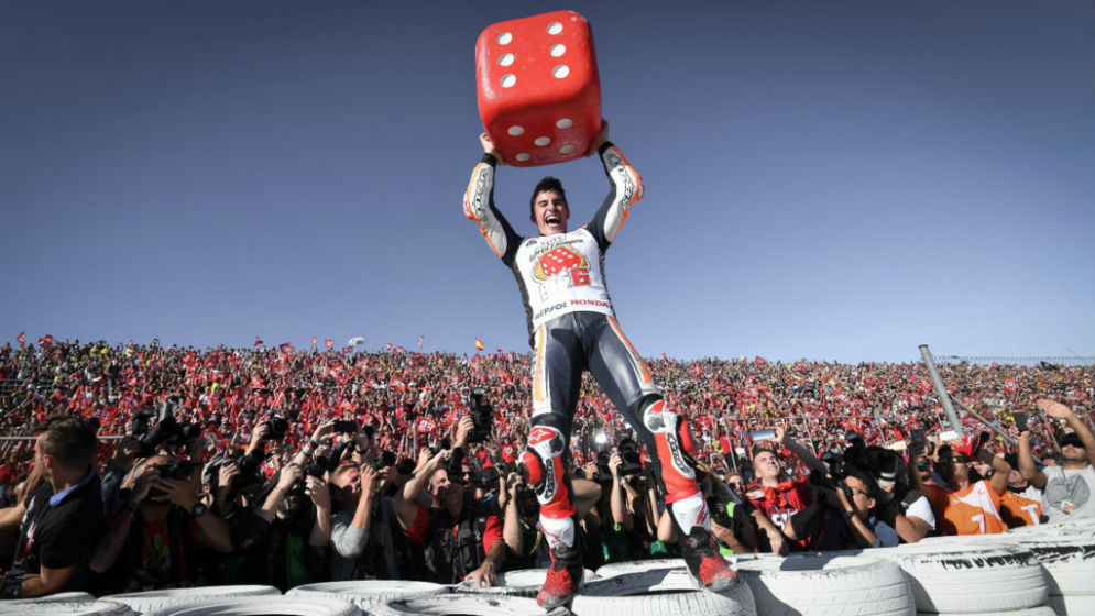 Márquez celebrando la victoria 2017
