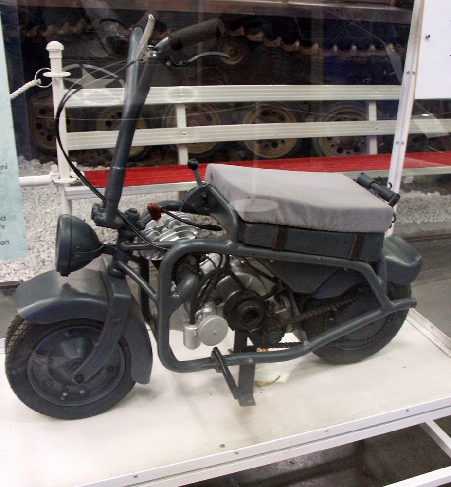 1944 paracadutisti motorcycle.JPG