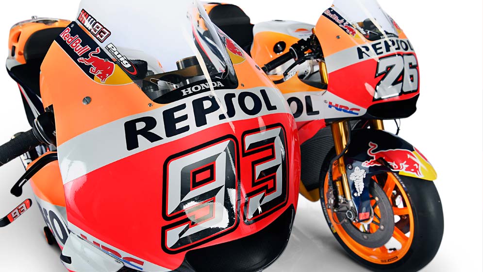 Las RC213V de Marc Márquez y Dani Pedrosa durante una sesión de fotos en 2018