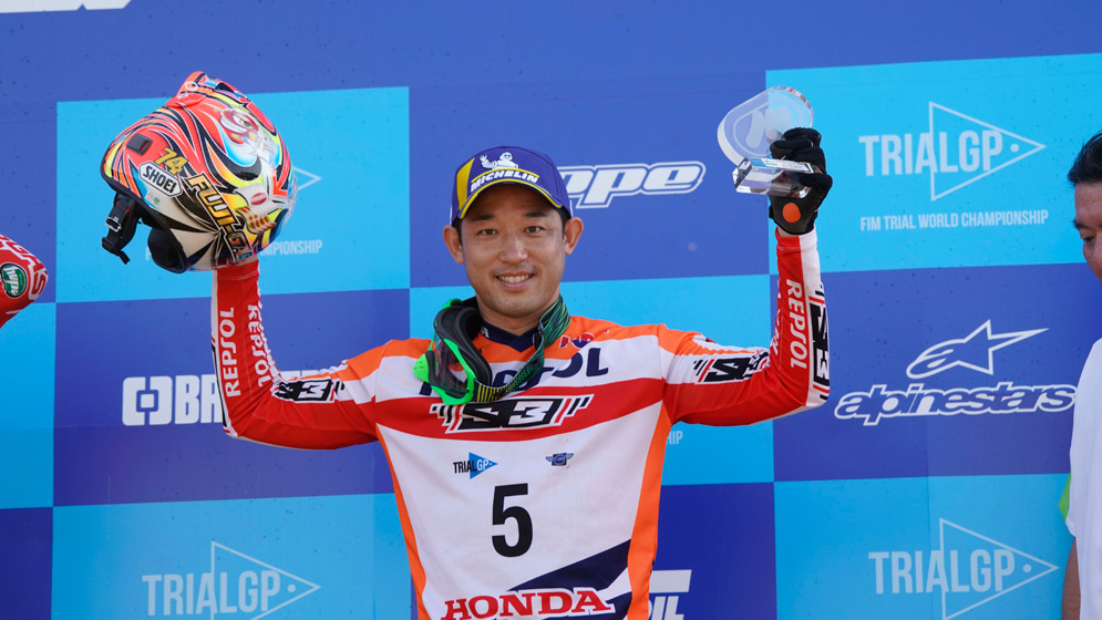 Fujinami en el podio en Motegi 2018