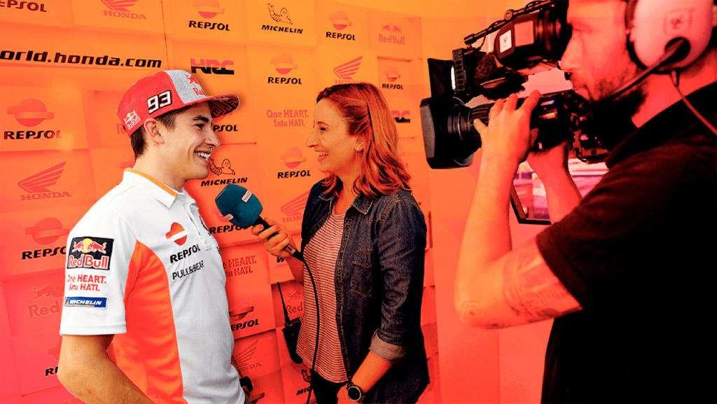 Marc Márquez responde a las preguntas de Izaskun Rui