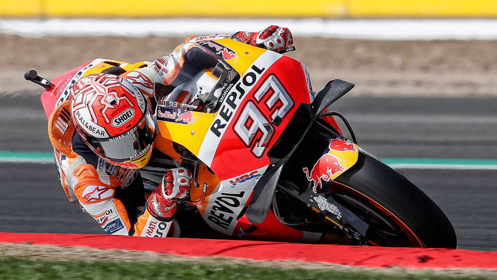 Marc Márquez tumbando en Silverstone