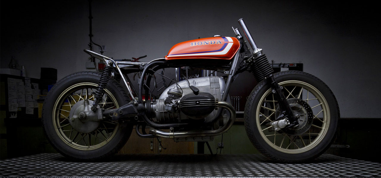 Clásica honda lista para ser restaurada