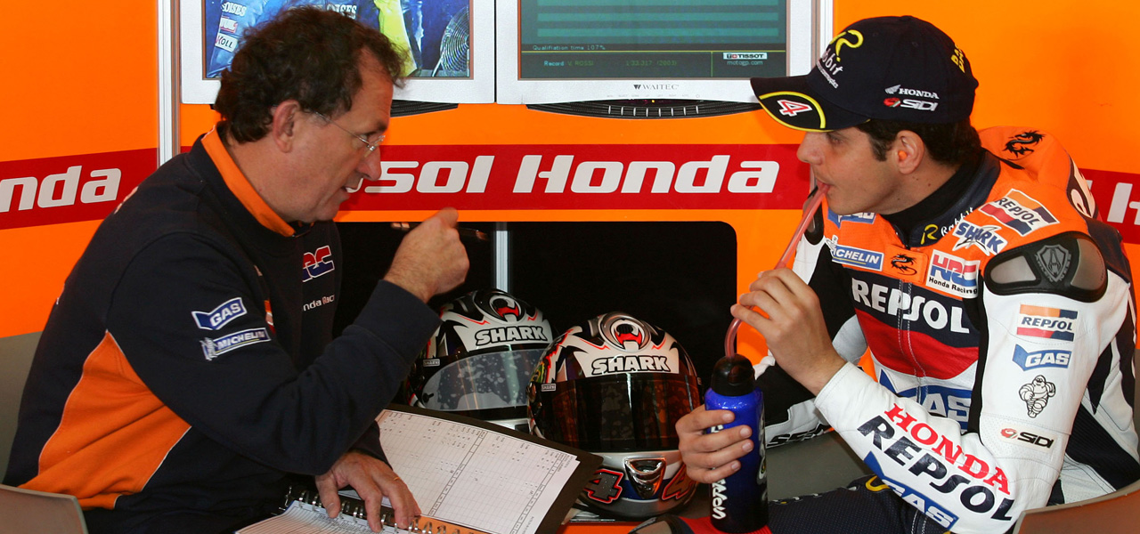 Ramon Forcada y Álex Barros en el box