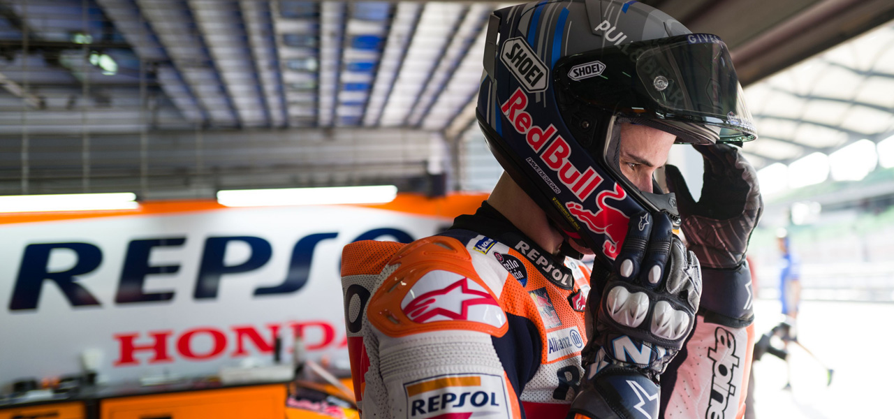 Álex Márquez en atuendo Repsol Honda en test de pretemporada