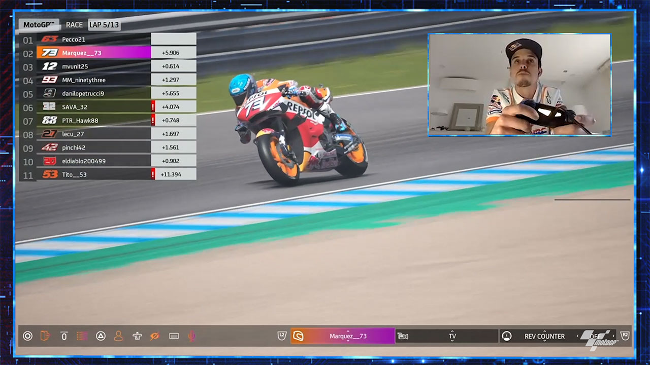 Álex Márquez pilotando en el GP virtual de España en la PS4