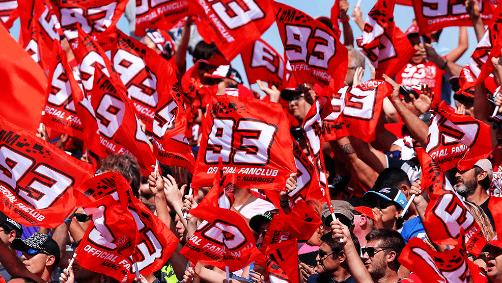 Fans de Marc Márquez animando