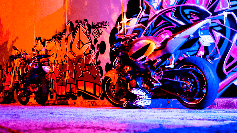 Motos y Grafittis